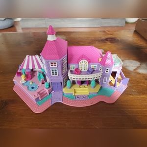Vintage 1994 Bluebird Polly Pocket Pollyville Magical Mansion Play Set with Doll